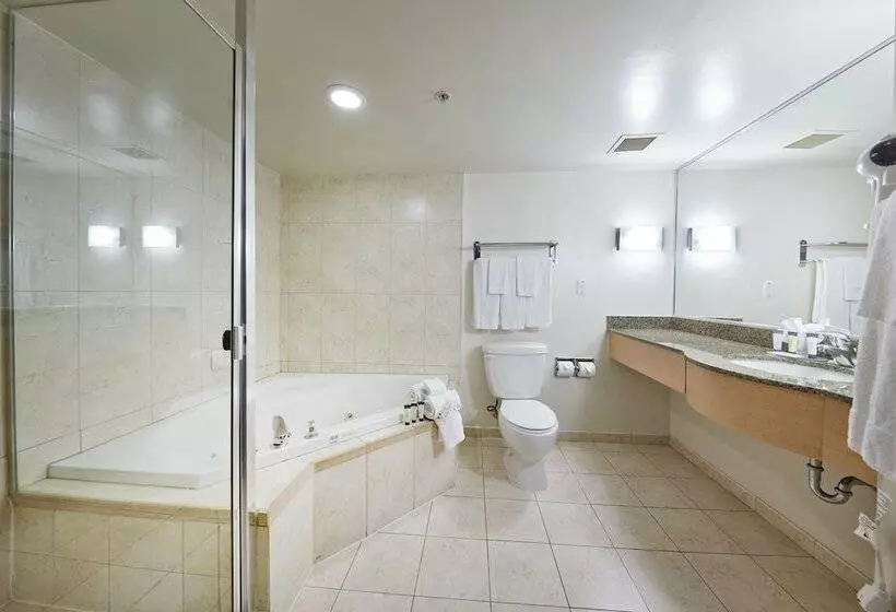 The Falls Hotel & Inn