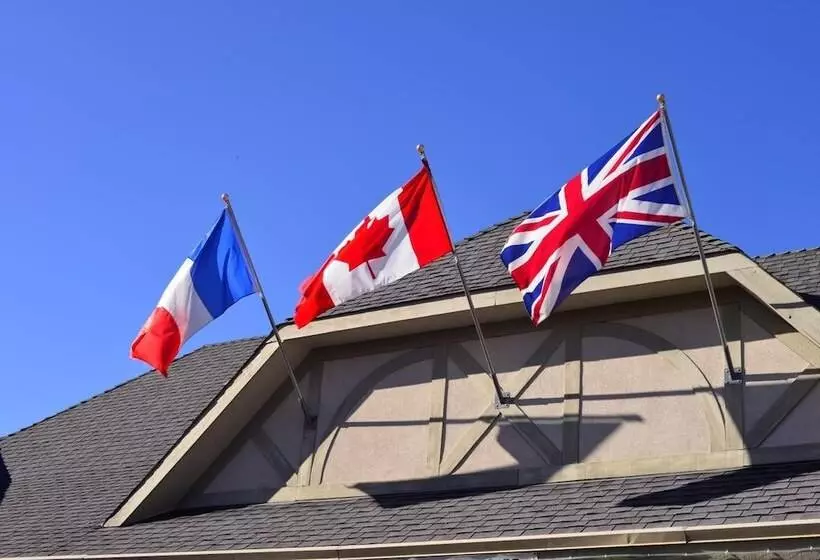 호텔 The Hospitality Inn