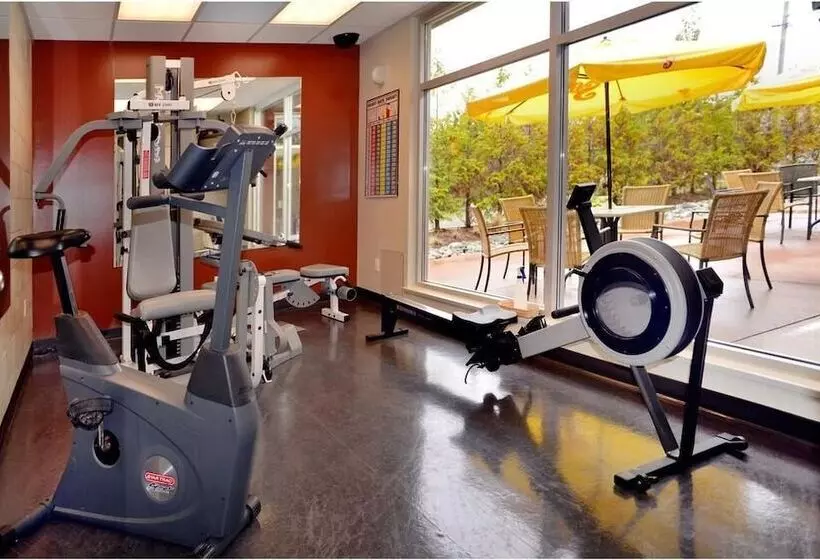 호텔 The Hospitality Inn