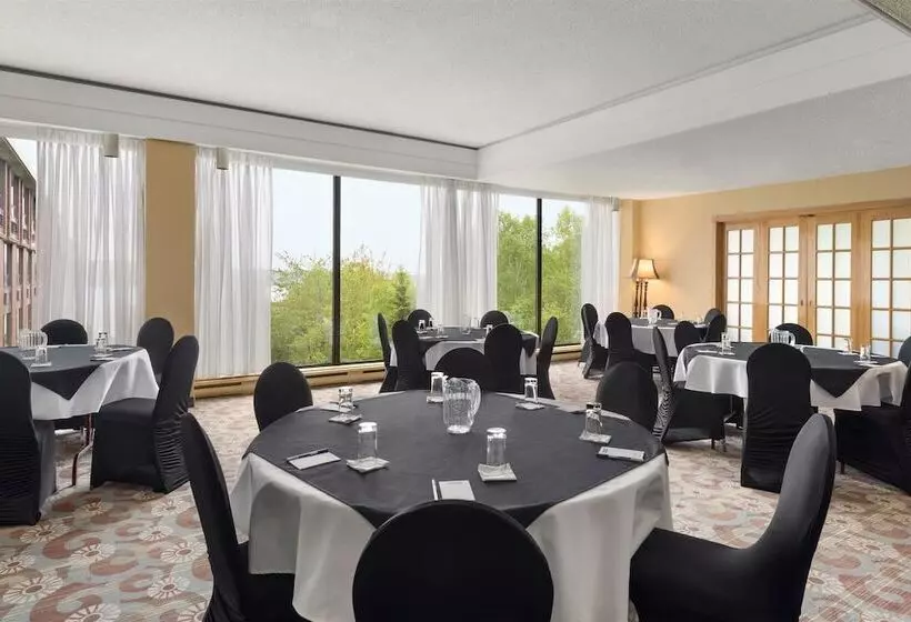 فندق Travelodge By Wyndham Sydney