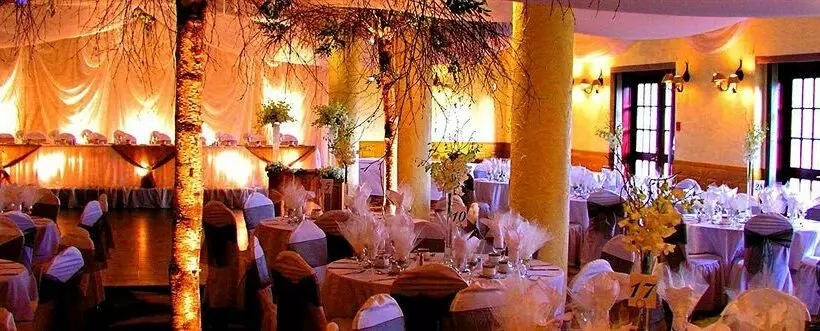 Pacific Inn Resort Hotel & Conference Centre