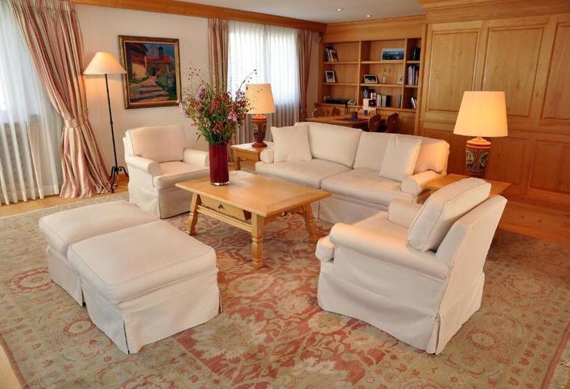 Crystal Hotel Superior