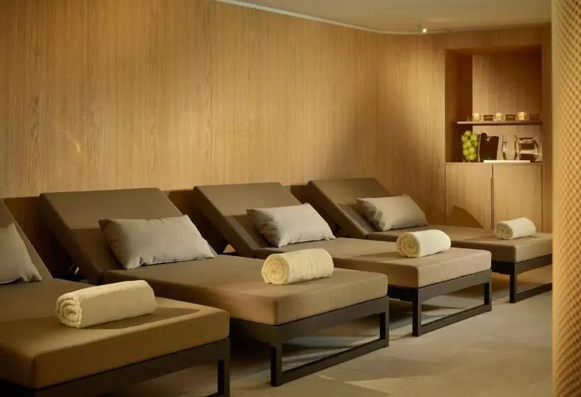 Crystal Hotel Superior