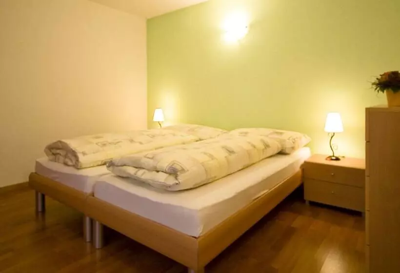 Dala Hotel & Apartments