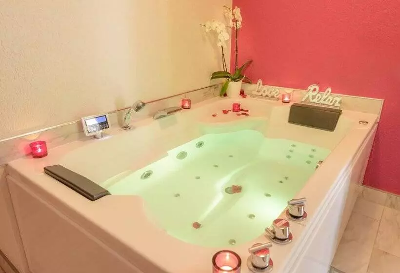 Dala Hotel & Apartments