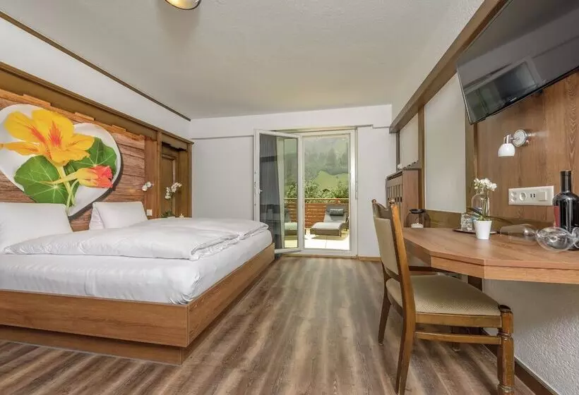 Dala Hotel & Apartments