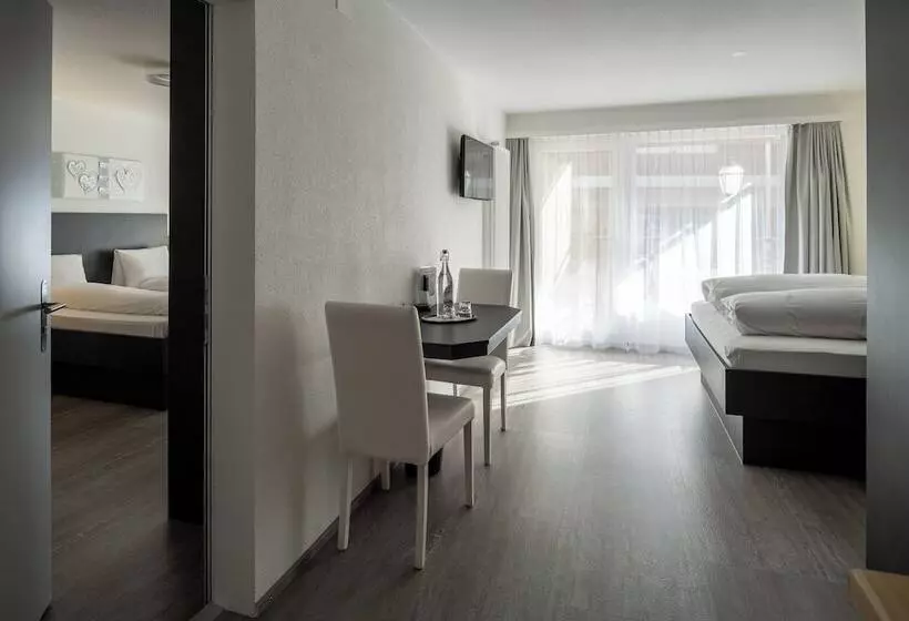 Dala Hotel & Apartments