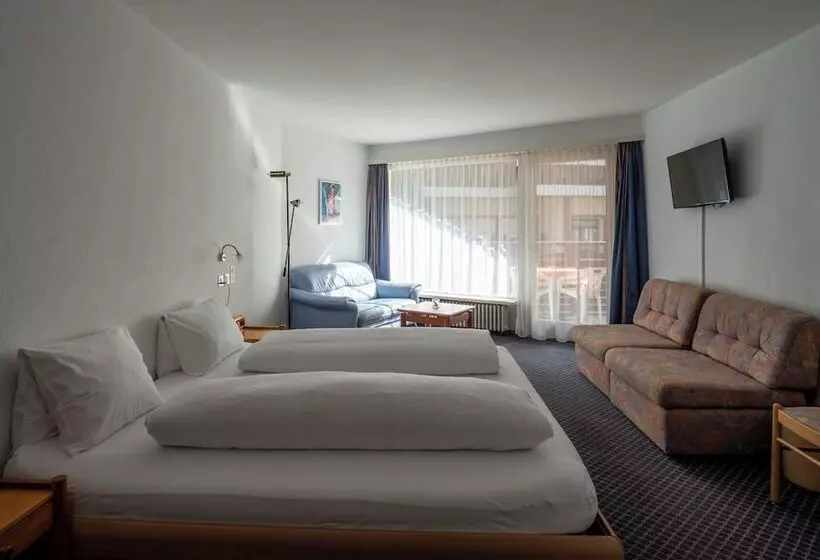 Dala Hotel & Apartments