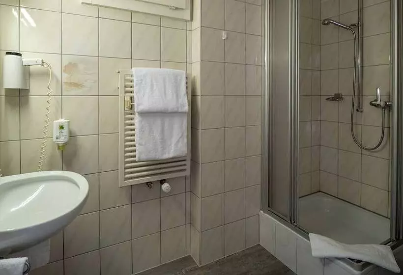 Dala Hotel & Apartments