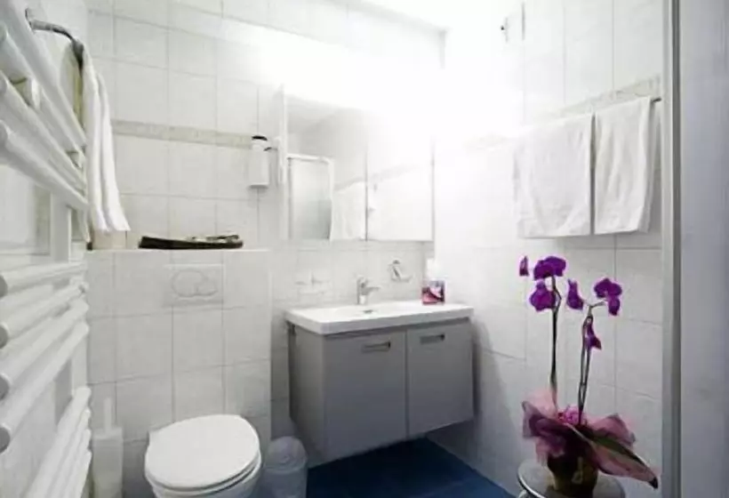 Dala Hotel & Apartments