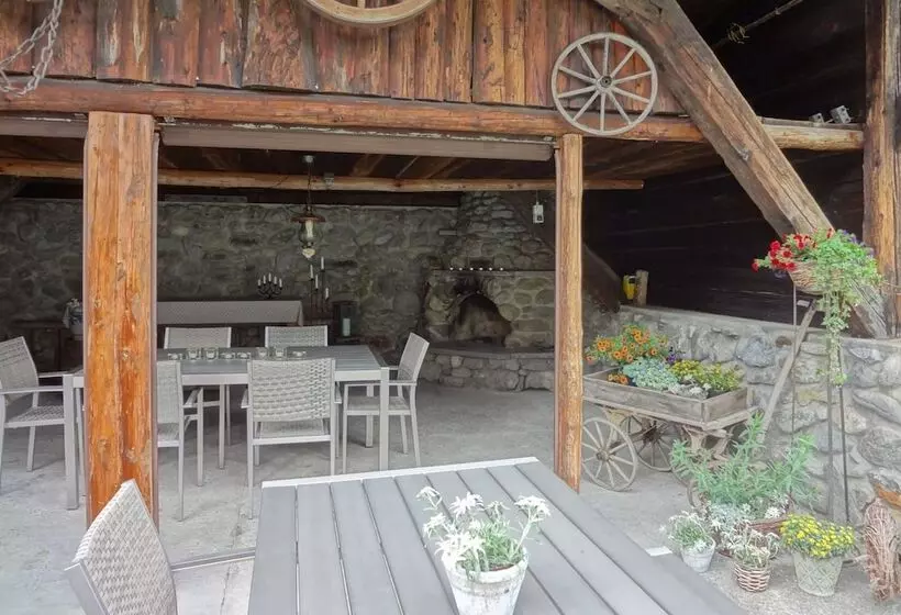 Hôtel Garni Hostatt