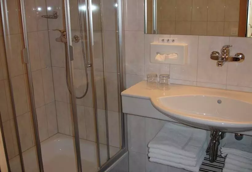 Hôtel Garni Hostatt