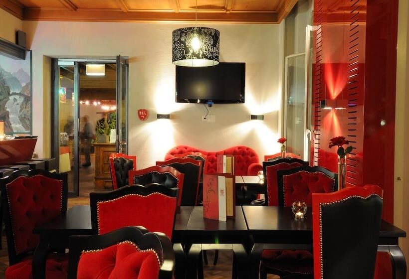 בית מלון כפרי Krebs Interlaken