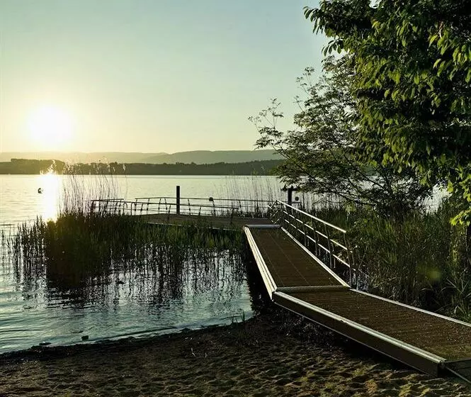 Hotel La Pinte Du Vieux Manoir