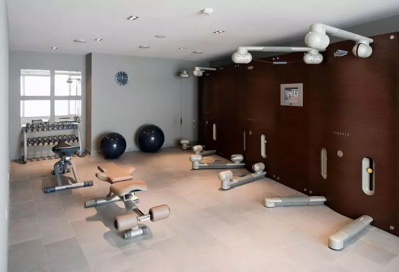 Szálloda Morosani Schweizerhof