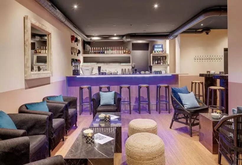 Szálloda Morosani Schweizerhof