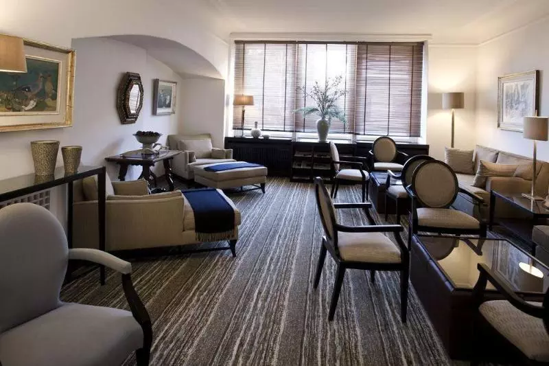 Szálloda Morosani Schweizerhof