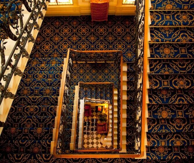 Hôtel Des Trois Couronnes & Spa The Leading Hotels Of The World