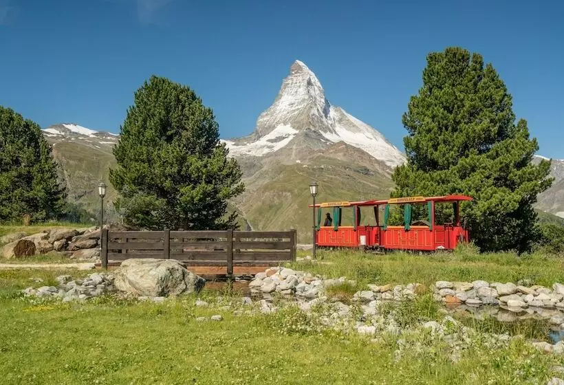 Riffelalp Resort 2222m   Ski In & Ski Out