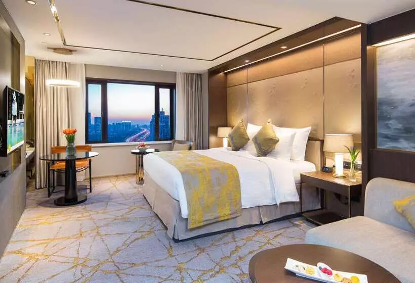 Hotel Golden Tulip Shanghai Hongqiao   A Louvre