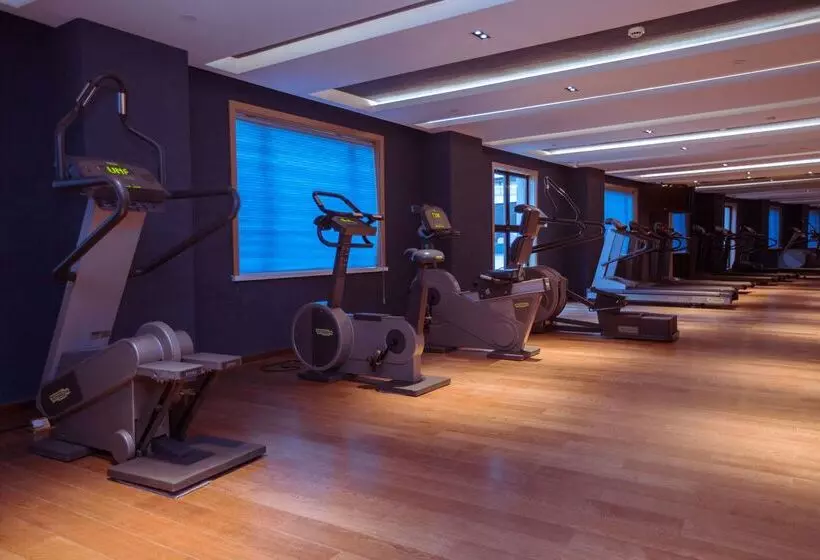 Hotel Golden Tulip Shanghai Hongqiao   A Louvre