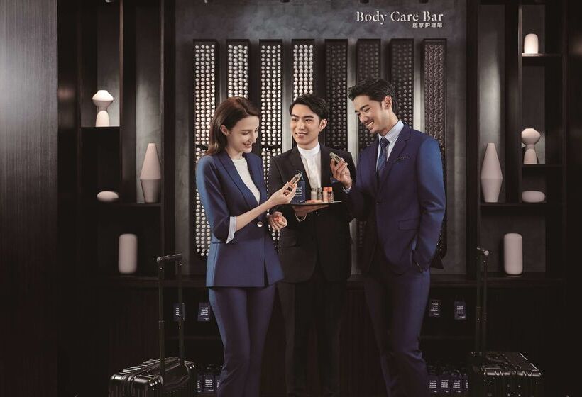 Hotel Golden Tulip Shanghai Hongqiao   A Louvre