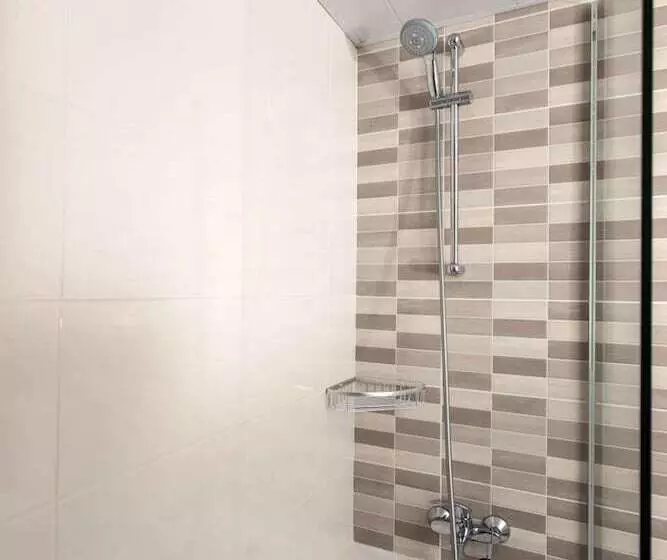 Kapetanios Bay Hotel Protaras