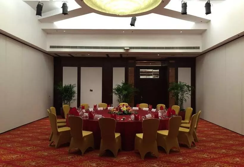 Metropark Lido Hotel Beijing