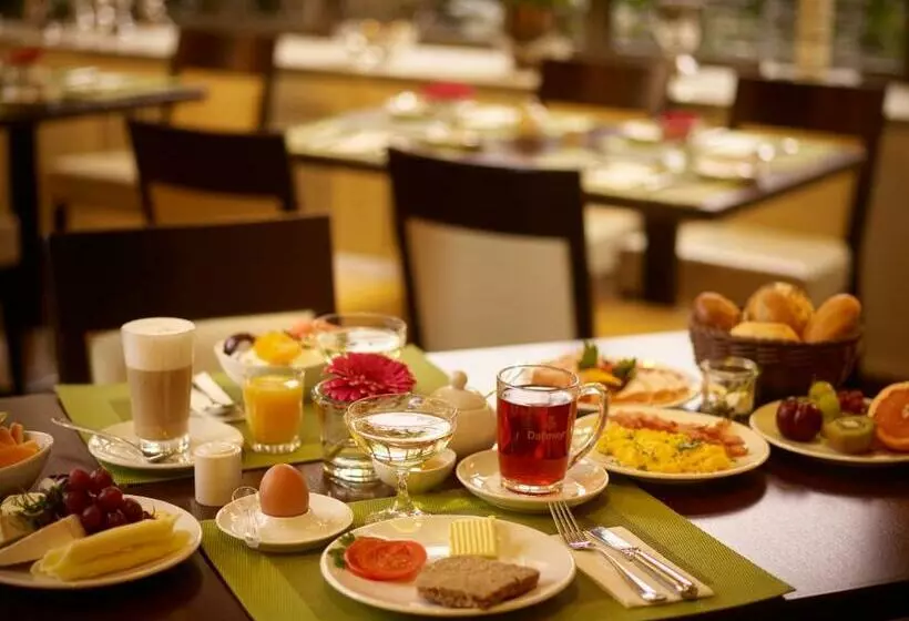 هتل Mondial Am Kurfürstendamm