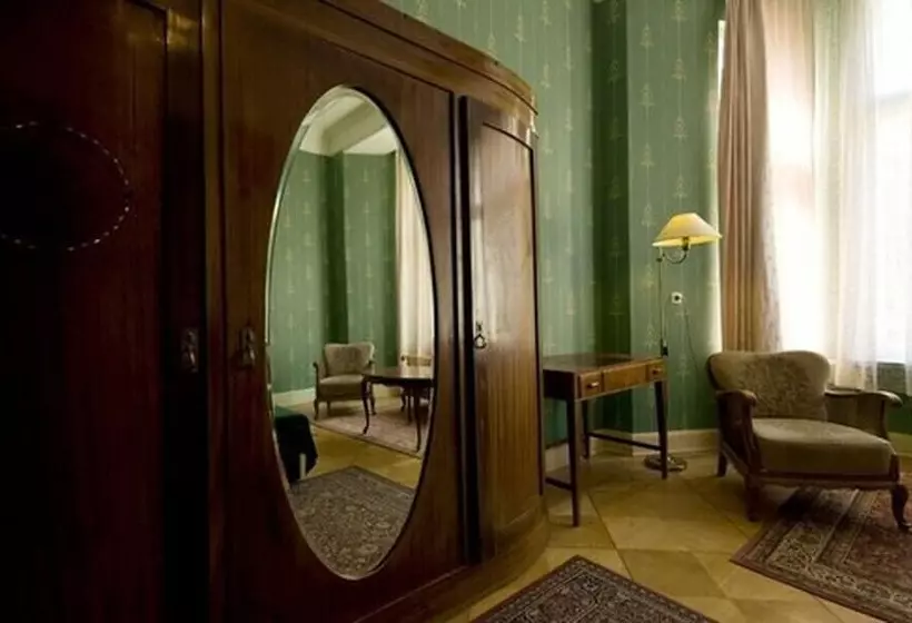 Hotelli Pension Funk Am Kurfürstendamm