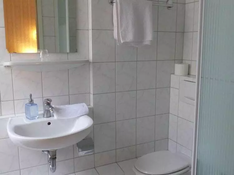 Hotelli Pension Funk Am Kurfürstendamm