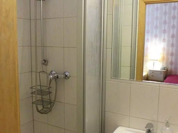 Hotelli Pension Funk Am Kurfürstendamm