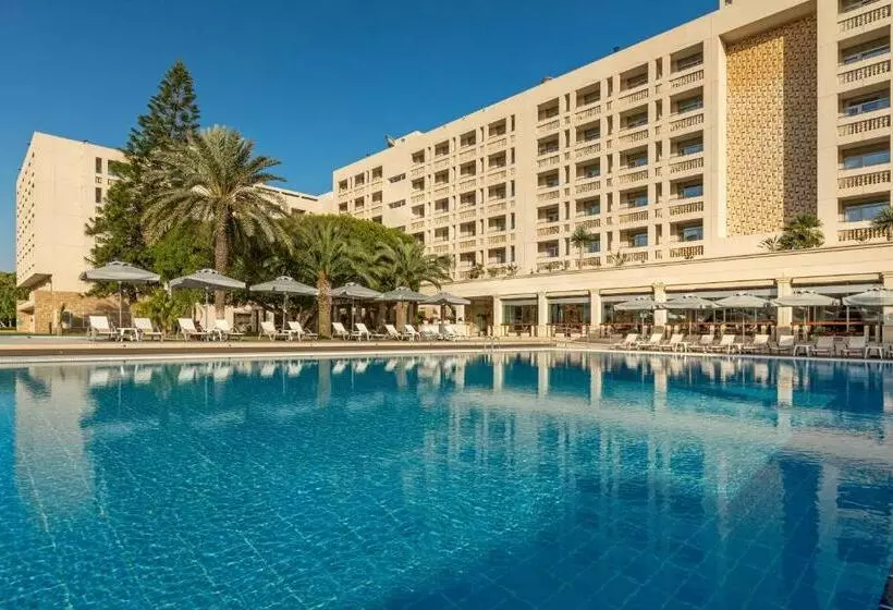هتل The Landmark Nicosia