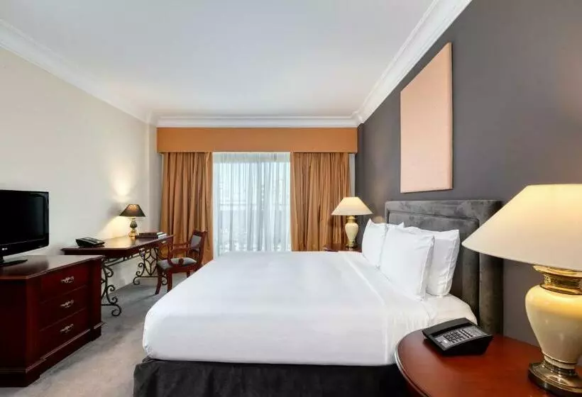 هتل The Landmark Nicosia