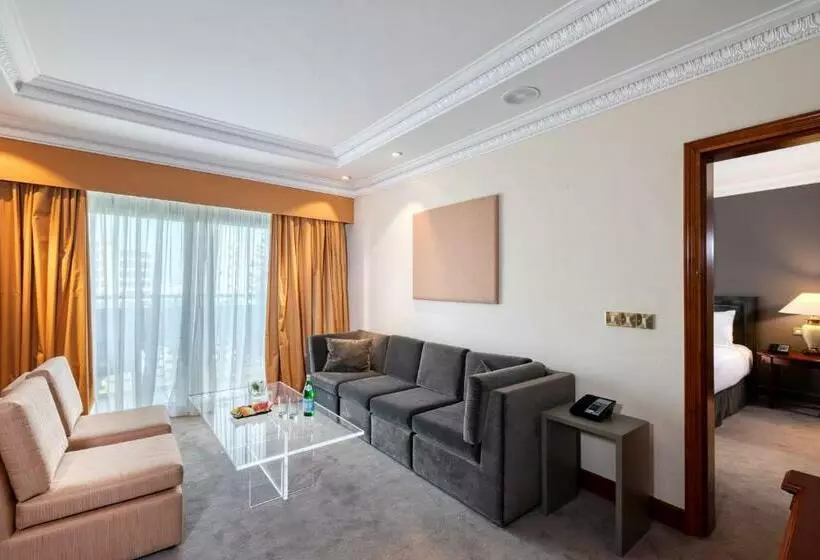 هتل The Landmark Nicosia