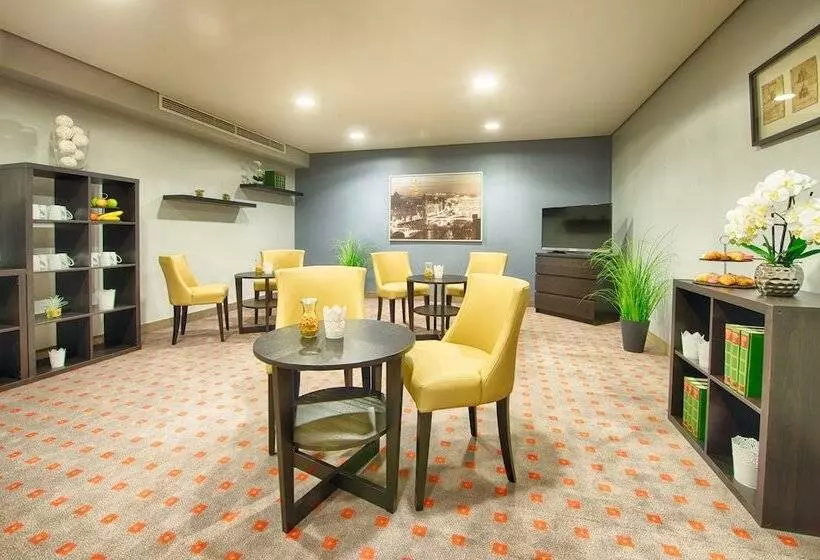 Leonardo Hotel Hamburg Airport