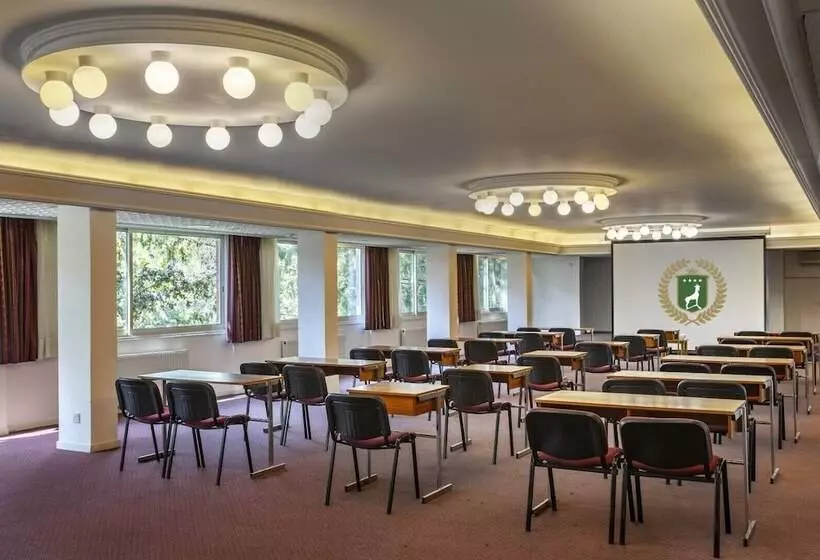 استراحتگاه Forest Park