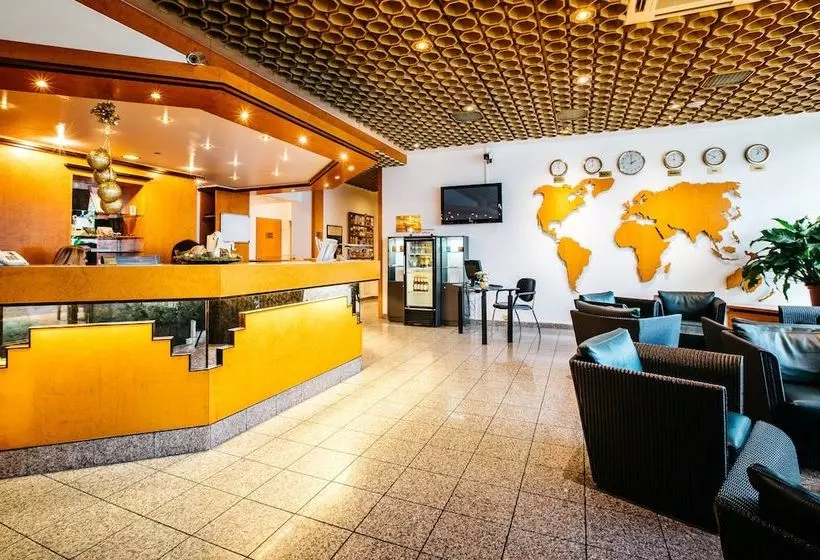 בית מלון כפרי Consul Retro