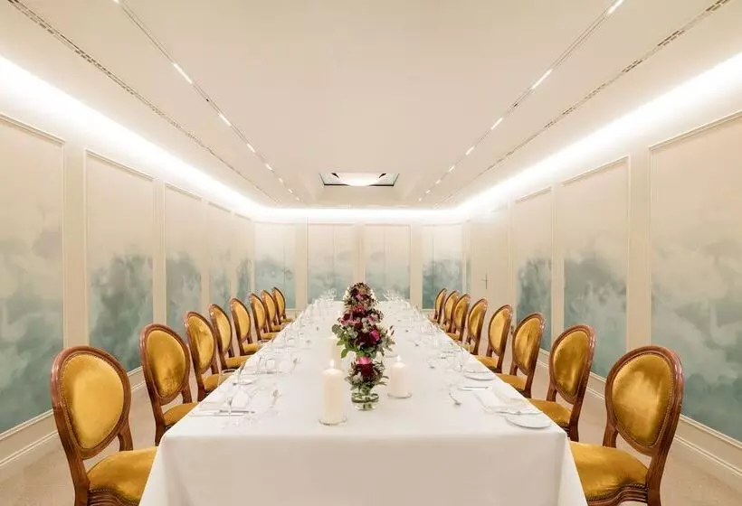 Excelsior Hotel Ernst Am Dom