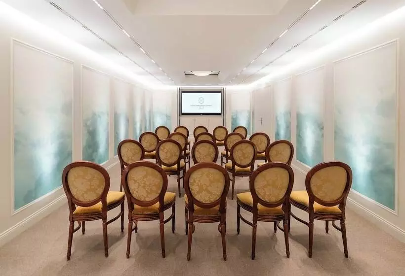 Excelsior Hotel Ernst Am Dom