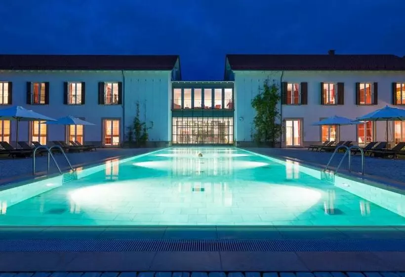 فندق Gräflicher Park Health & Balance Resort