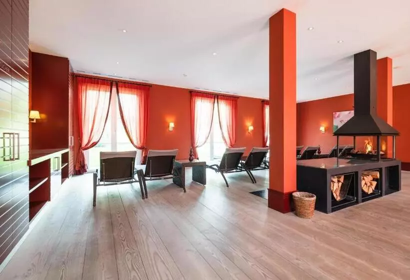 فندق Gräflicher Park Health & Balance Resort