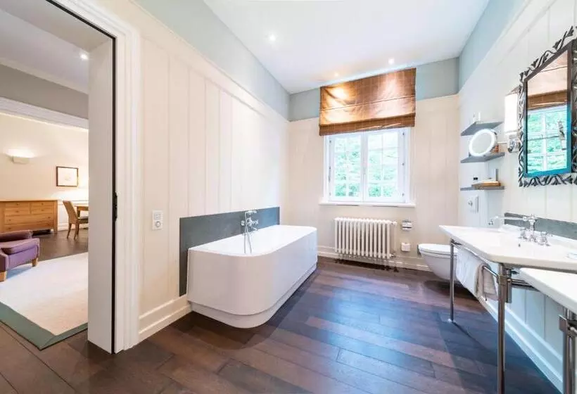 فندق Gräflicher Park Health & Balance Resort