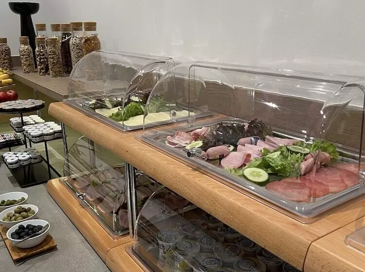 Palm Premium Hotel & Apartments