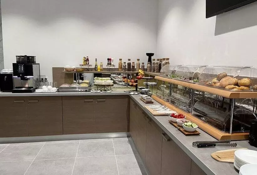 Palm Premium Hotel & Apartments