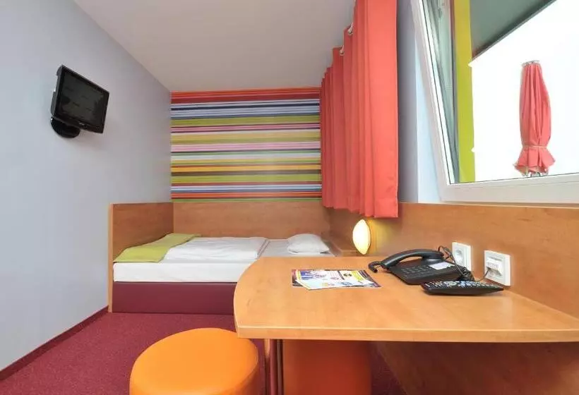 בית מלון כפרי Rhynern Nord