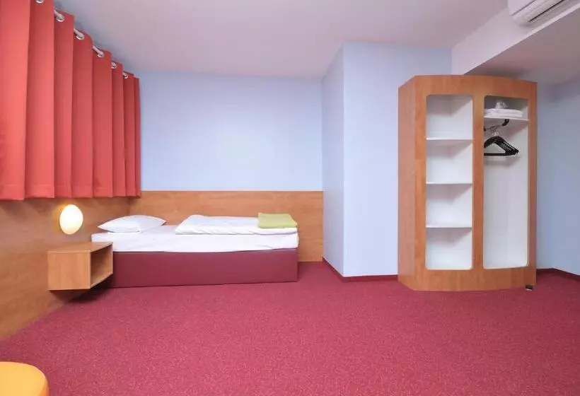 בית מלון כפרי Rhynern Nord