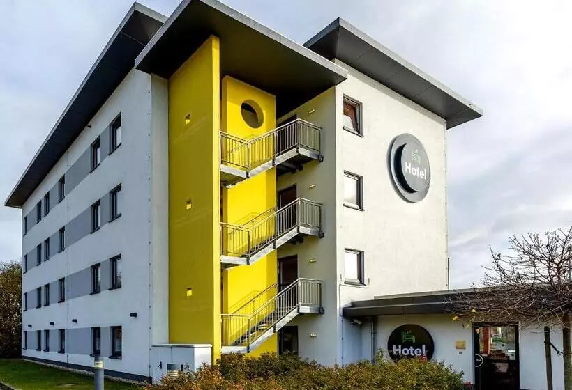 בית מלון כפרי Rhynern Nord