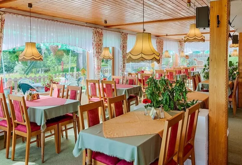 هتل Und Cafe Panorama