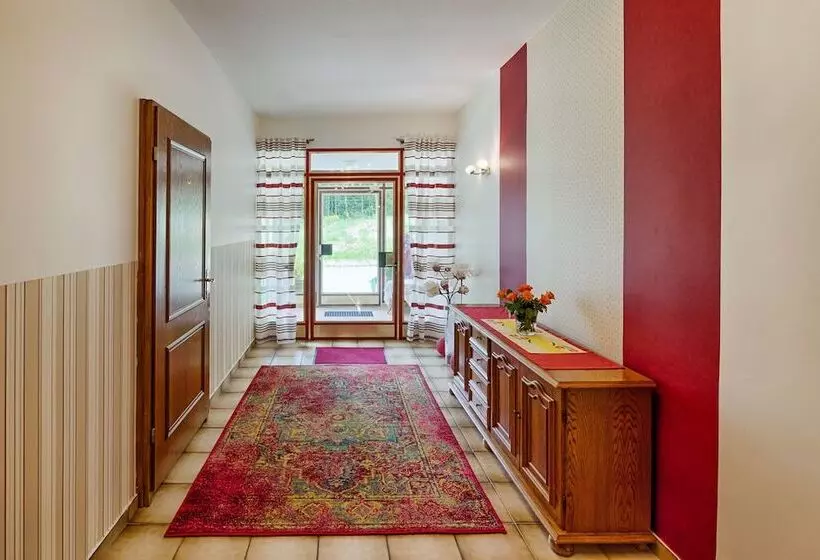 هتل Und Cafe Panorama